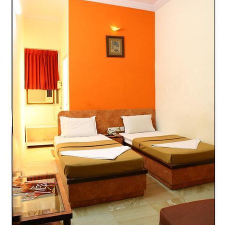 Hotel Suriya International Chennai Exterior photo